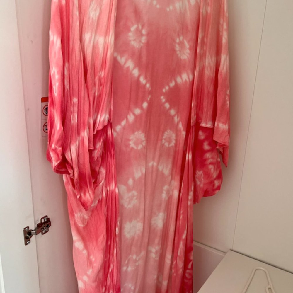 Lovestitch tie-dye Kimono